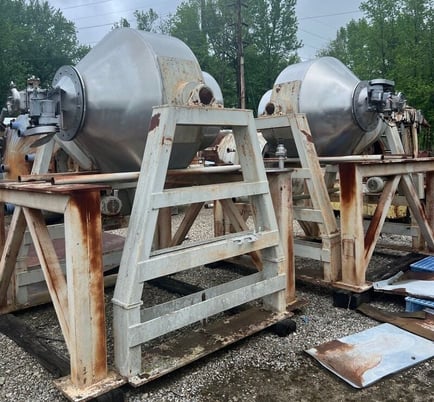 30 cu.ft. Gemco, double cone blenders, Stainless Steel, rated 125 lb/cu.ft., 4" rotary airlock valve (2 - Image 1