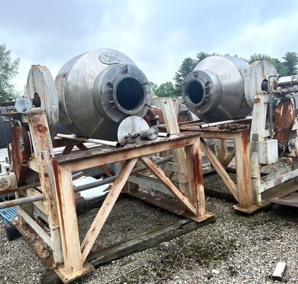 30 cu.ft. Gemco, double cone blenders, Stainless Steel, rated 125 lb/cu.ft., 4" rotary airlock valve (2 - Image 2