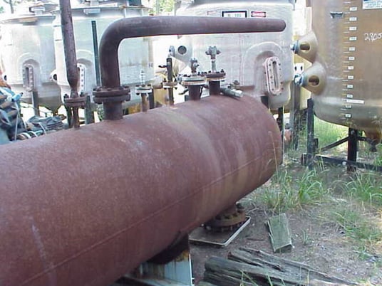 1300 gallon 14 psi, SGL horizontal carbon steel tank, 0.375" wall thickness, last used for hot oil - Image 2