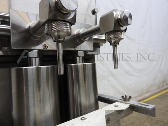 Cozzoli #F520, semi-automatic dual head table top piston filler, 2-20 containers per minute - Image 2