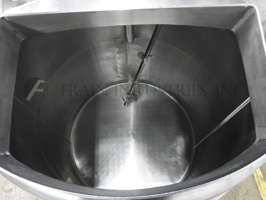 400 gallon Feldmeier, 304 Stainless Steel jacketed and insulated tank, 48" diameter x 52" deep, slant bottom - Image 2