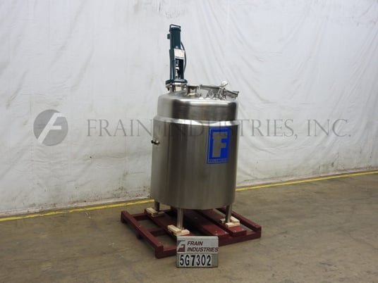 400 gallon Feldmeier, 304 Stainless Steel jacketed and insulated tank, 48" diameter x 52" deep, slant bottom - Image 5