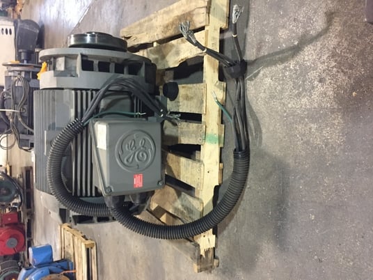 200 HP 1780 RPM General Electric, Frame 445TSD, ODP, 218 amp, 460 Volts (3 available) - Image 5