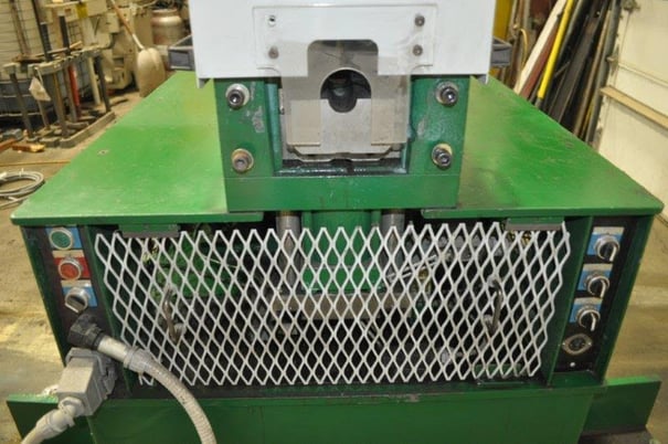 3" Eagle #EF, 51" LR x 86" FB x 55" tall, single head, palm buttons, 10 HP, s/n #1471 - Image 4