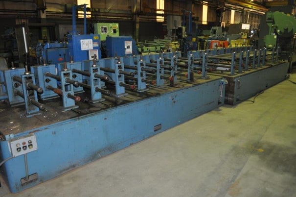 18 Stand, CMC, rollformer, 32" roll space, 2" dia.shafts, 18" horiz. centers, 40 HP,good - Image 5