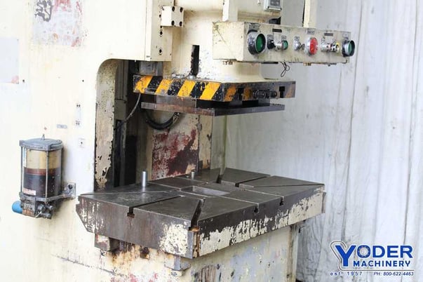 88 Ton, Seyi #MK88, OBG press, 5.9" stroke, 40-75 SPM, 13" die hght, 3.1" adj., 1992, #67680 - Image 4