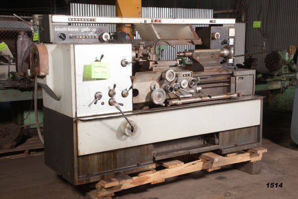Image 1 for 10" x 24" South Bend #Gallic, 10" spindle, 40-2000 RPM, 17" over ways, tracer system, s/n 98492