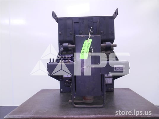 Image 1 for 1600 AMPS, WESTINGHOUSE, DB-50, ELECTRICALLY OPERATED, DRAWOUT 1P SURPLUS003-298