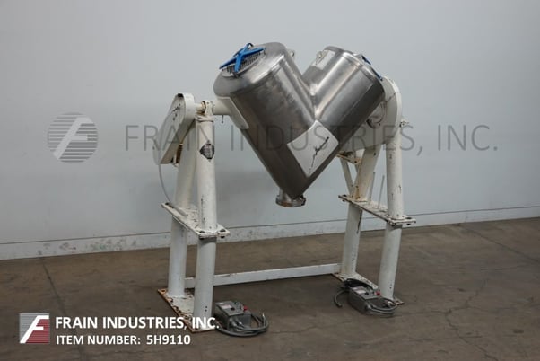 Image 1 for 20 cu.ft. Patterson, Stainless Steel, twin shell powder mixer has liquids solids bar, 2 HP