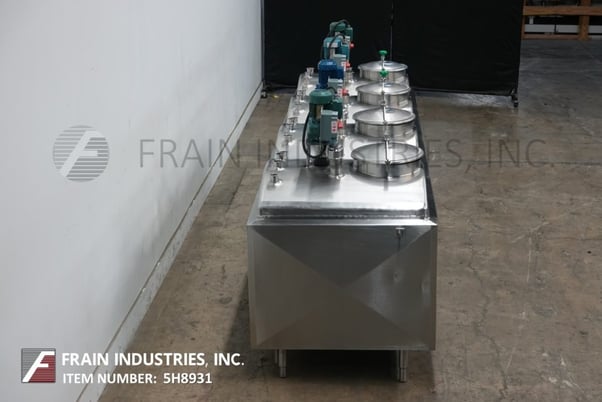 Image 3 for 800 gallon APV Crepaco, (4) 200 gallon chambers, 304 Stainless Steel insulated flavor tank