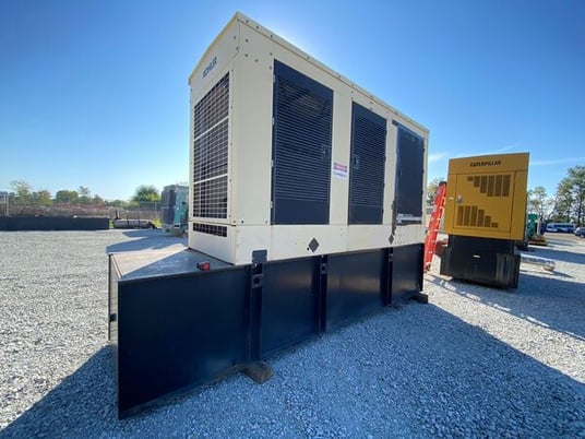 Image 2 for 500 KW Kohler #500REOZVB, standby diesel generator set, sound atternuated enclosure, 480 Volts, Tier 2,372 hrs, 2007