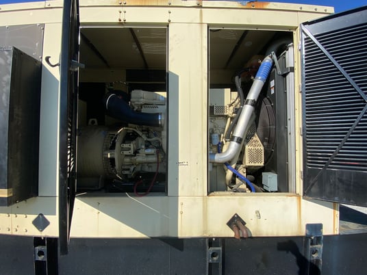 Image 10 for 500 KW Kohler #500REOZVB, standby diesel generator set, sound atternuated enclosure, 480 Volts, Tier 2,372 hrs, 2007