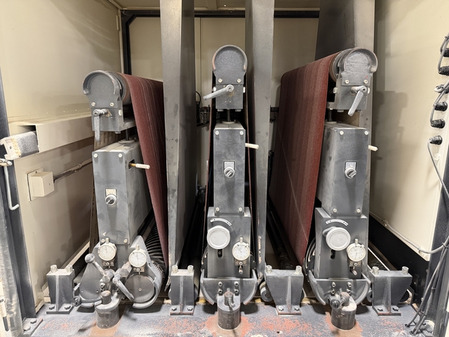 37" Timesavers #2331-23-001, 3-Head Wide Belt Sander, 5" max thickness, 37" x 75" belt, 25/20/15 HP, 15-45 - Image 10