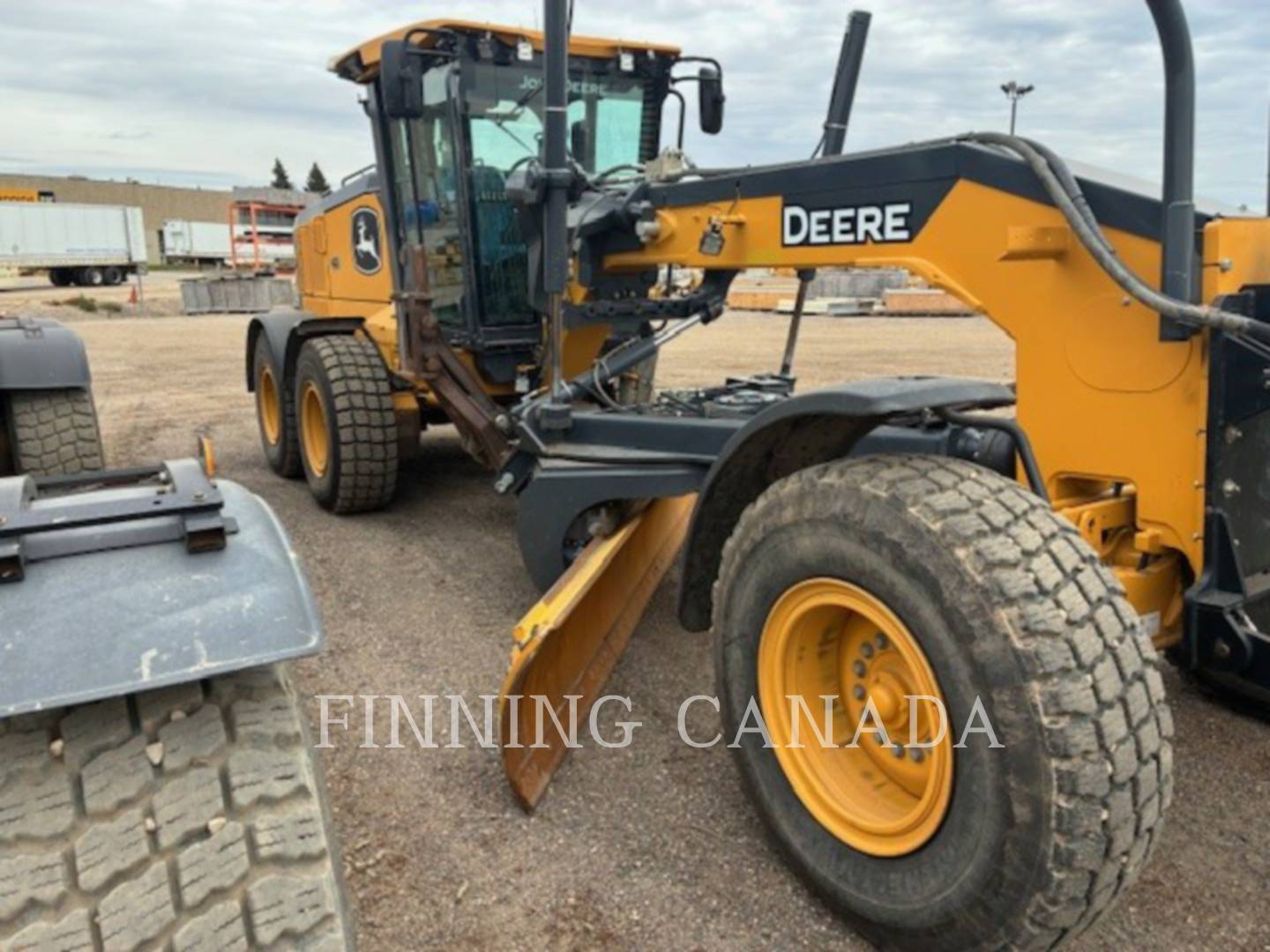 John Deere 870G, Motor Grader, 4056 hours, S/N: 1DW870GXHPF717006, 2023 - Image 2
