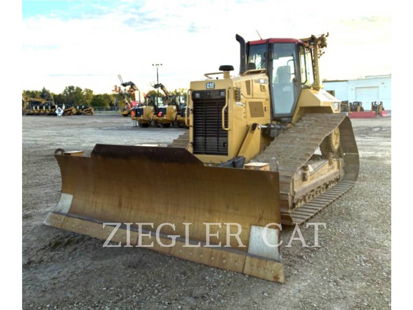 Caterpillar D6NLGP, 10681 hours, S/N: MG501574, 2018 - Image 1