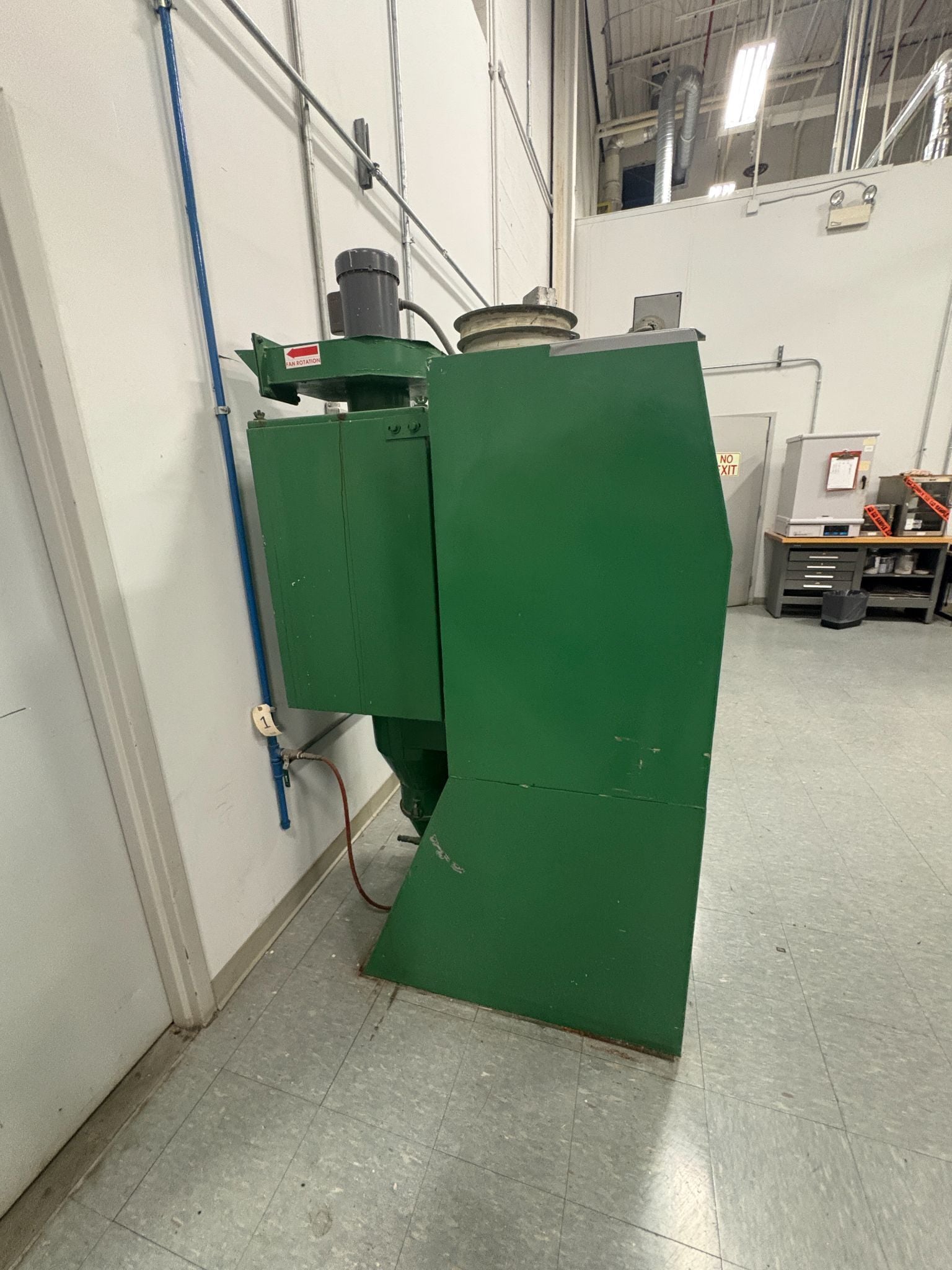 Cyclo-Blast #RA-300281-3224-F, dry honer abrasive blast cabinet, glove ports, foot pedal control, abrasive - Image 3