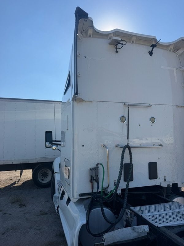 Kenworth #T680, sleeper semi truck, 758,000 miles, 2020 - Image 8