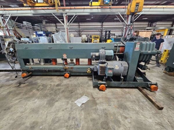 4.7" Davis Standard #120MM45CT, extruder, 120mm, 30:1 L/D, 200 HP, electrically heated, water cooled - Image 2