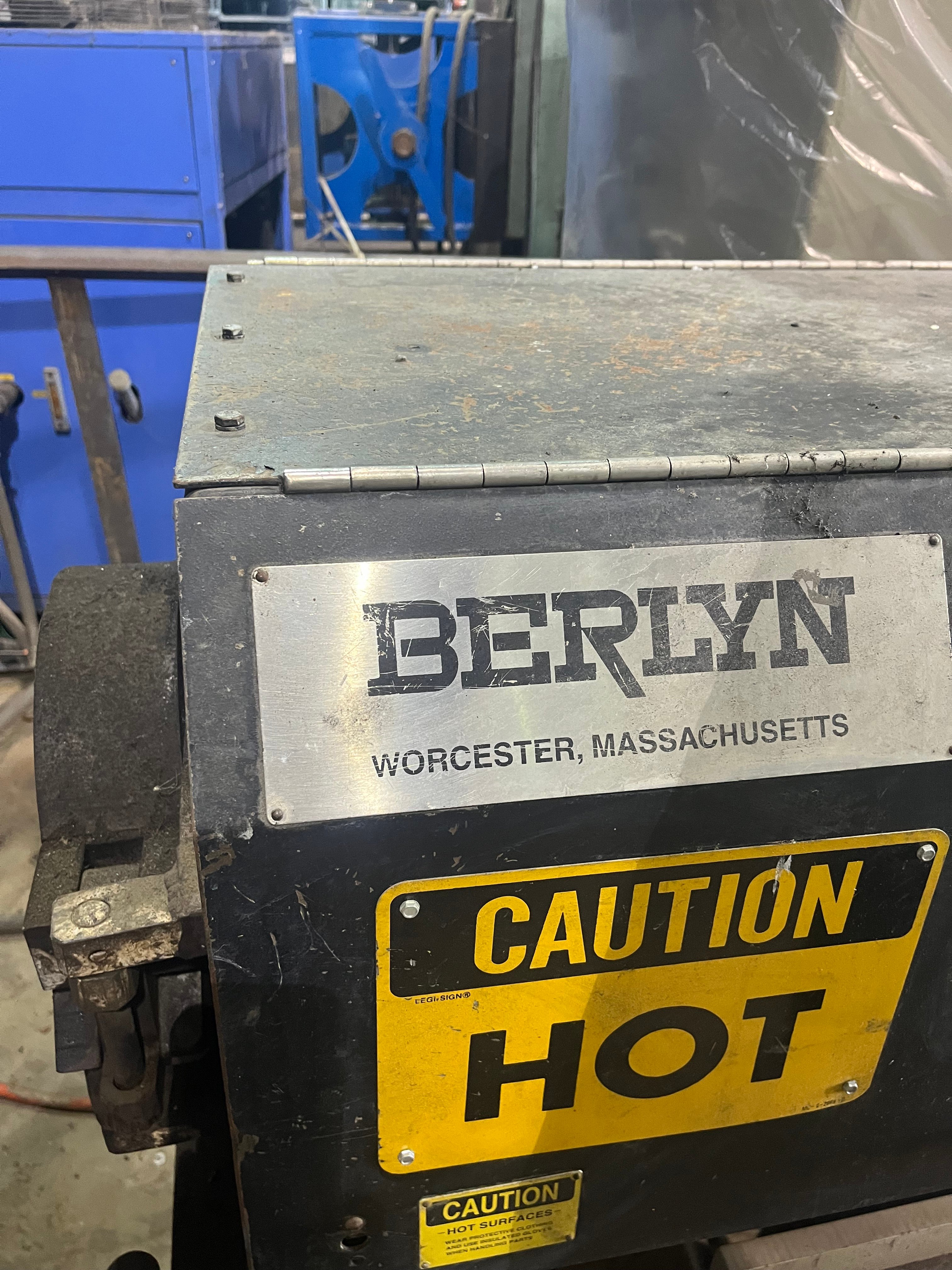 4" Berlyn, extruder, 30:1 L/D, air cooled, 150 HP DC, 450 lb/hr - Image 4