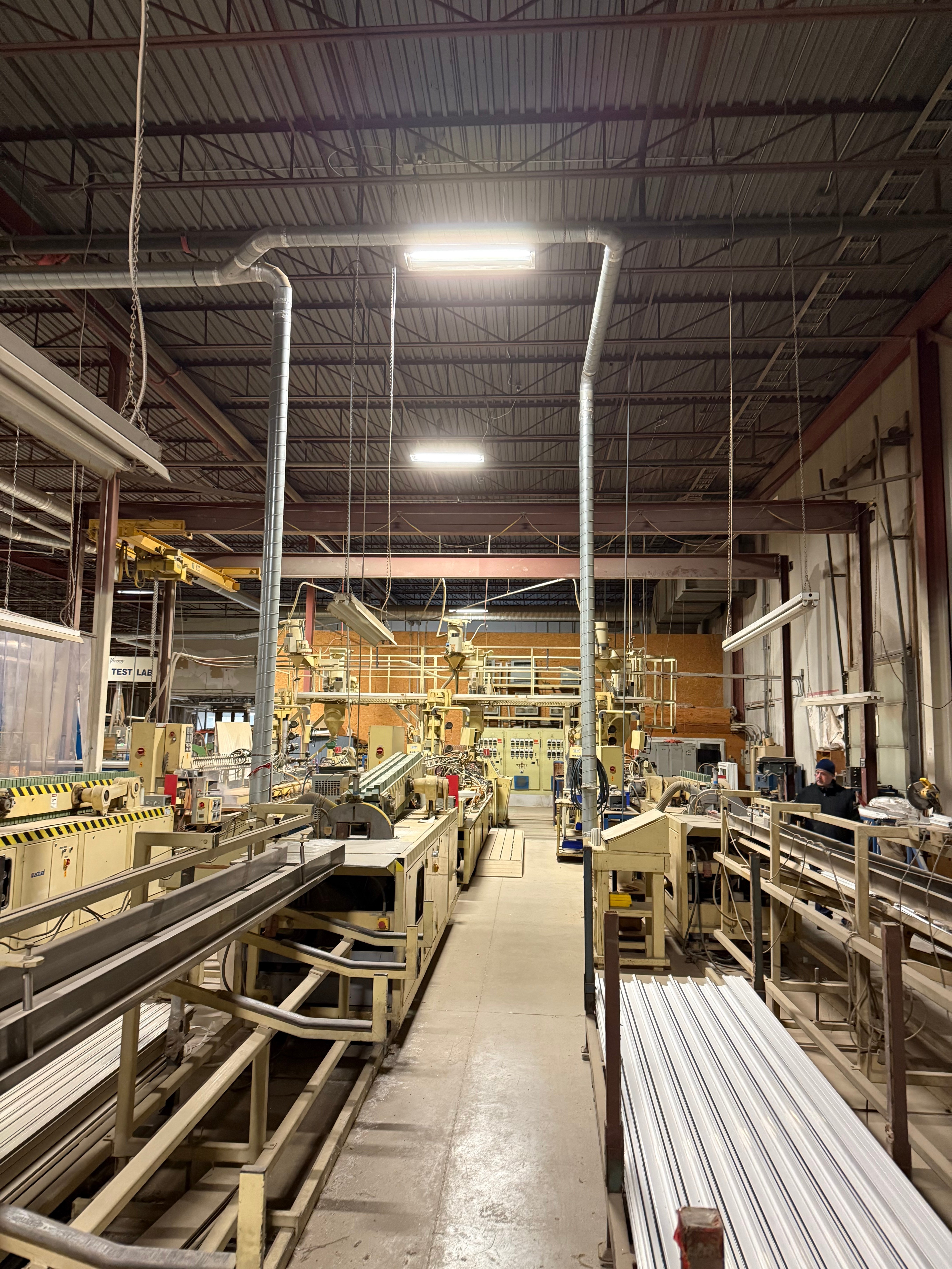 2.4" American Maplan #DSK-62, twin screw extrusion line, AKT4 calibrating table, ARZ3000 puller/saw, AE50B - Image 1