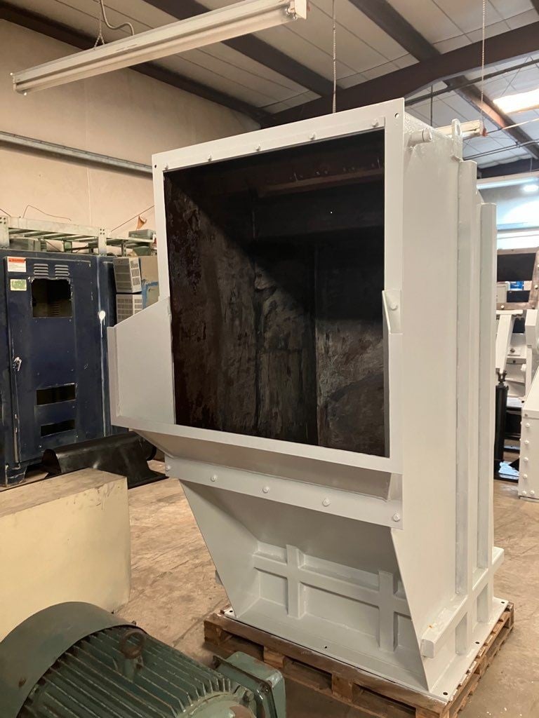 20" x 40" Cumberland #C-1000, plastic granulator, twin shear rotor, 100 HP, dual flywheel, split chamber - Image 4