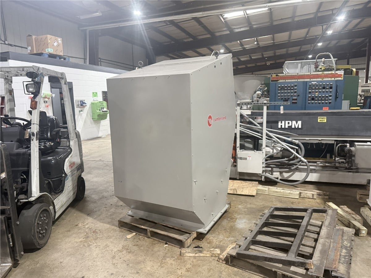 24" x 40" Cumberland #X1000, plastic granulator, 100 HP, 3-knife open rotor, 2 bed knives, hydraulic hopper - Image 3