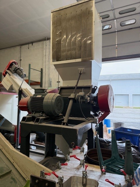 PE/PP Film & Woven Bag Recycling Wash Line, sorting, size reduction, metal removal, hot & cold washing - Image 5