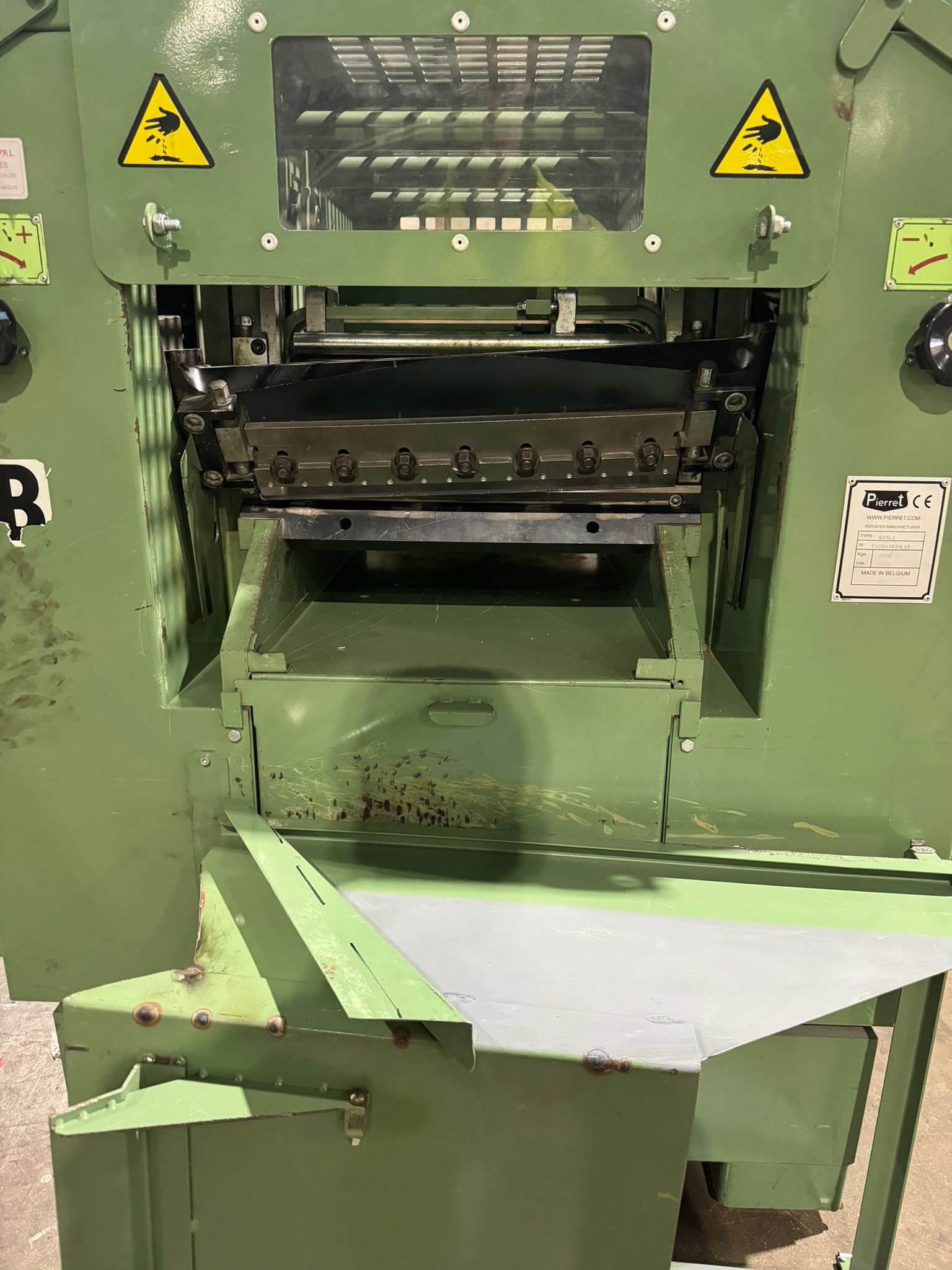 Pierret #G45L, guillotine cutter, metal detector - Image 2