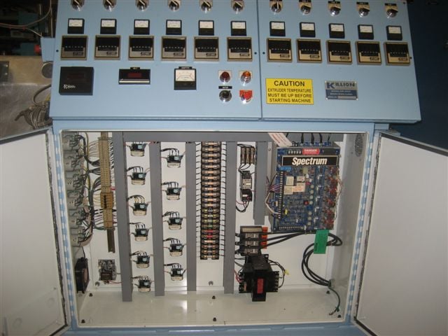 1.5" Killion, lab extruder, 34:1 L/D, air cooled, vented & plugged, 10 HP DC, 3 PVC screws, 220 V. - Image 5
