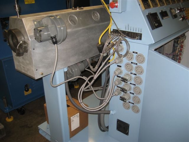 1.5" Killion, lab extruder, 34:1 L/D, air cooled, vented & plugged, 10 HP DC, 3 PVC screws, 220 V. - Image 6