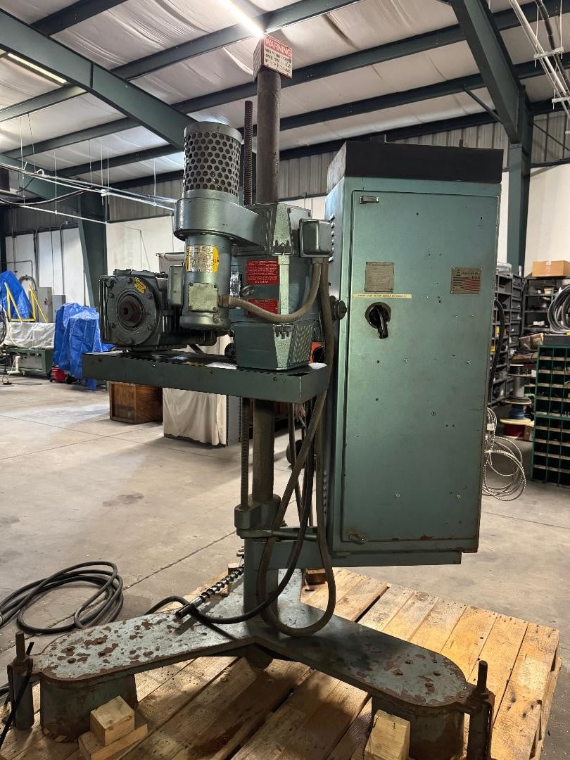 1.25" Davis Standard, pedestal extruder, 24:1 L/D, air cooled, swing & tilt - Image 4