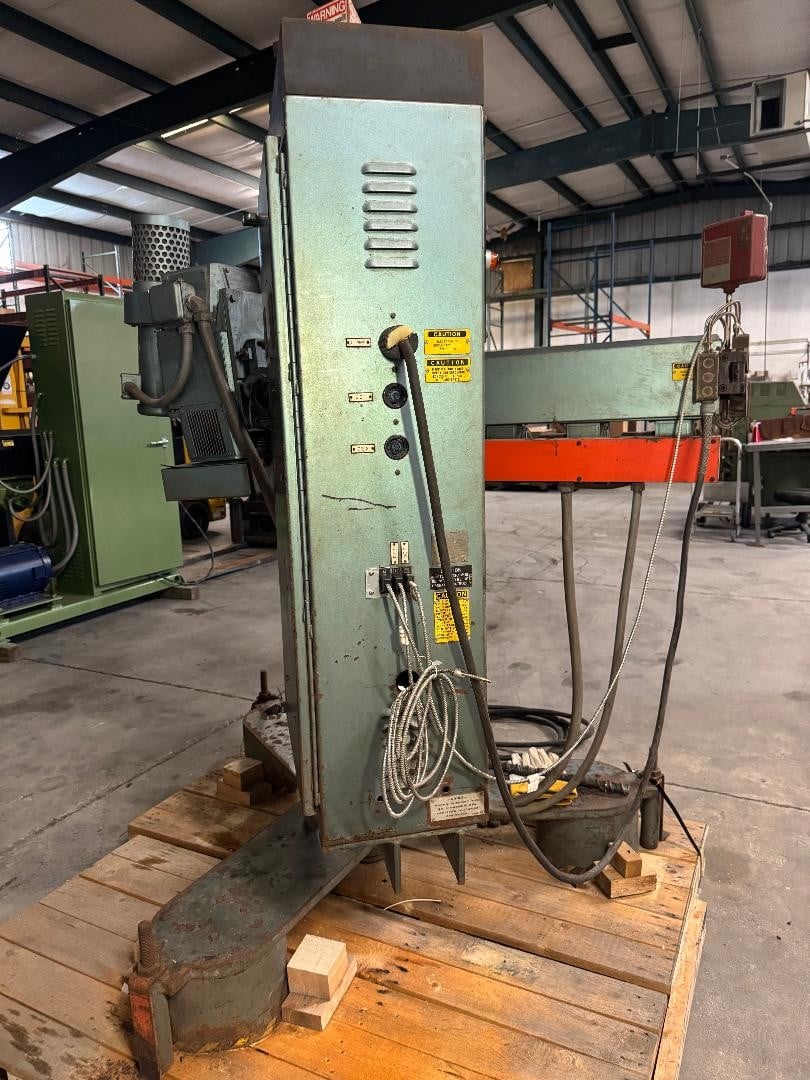 1.25" Davis Standard, pedestal extruder, 24:1 L/D, air cooled, swing & tilt - Image 5