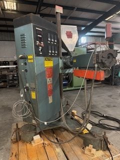 1.25" Davis Standard, pedestal extruder, 24:1 L/D, air cooled, swing & tilt - Image 6