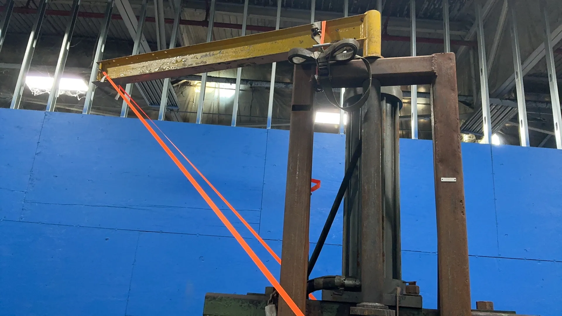 Hydraulic press w/ 2 Ton Coffing chain hoist, 4" x 49" press - Image 4
