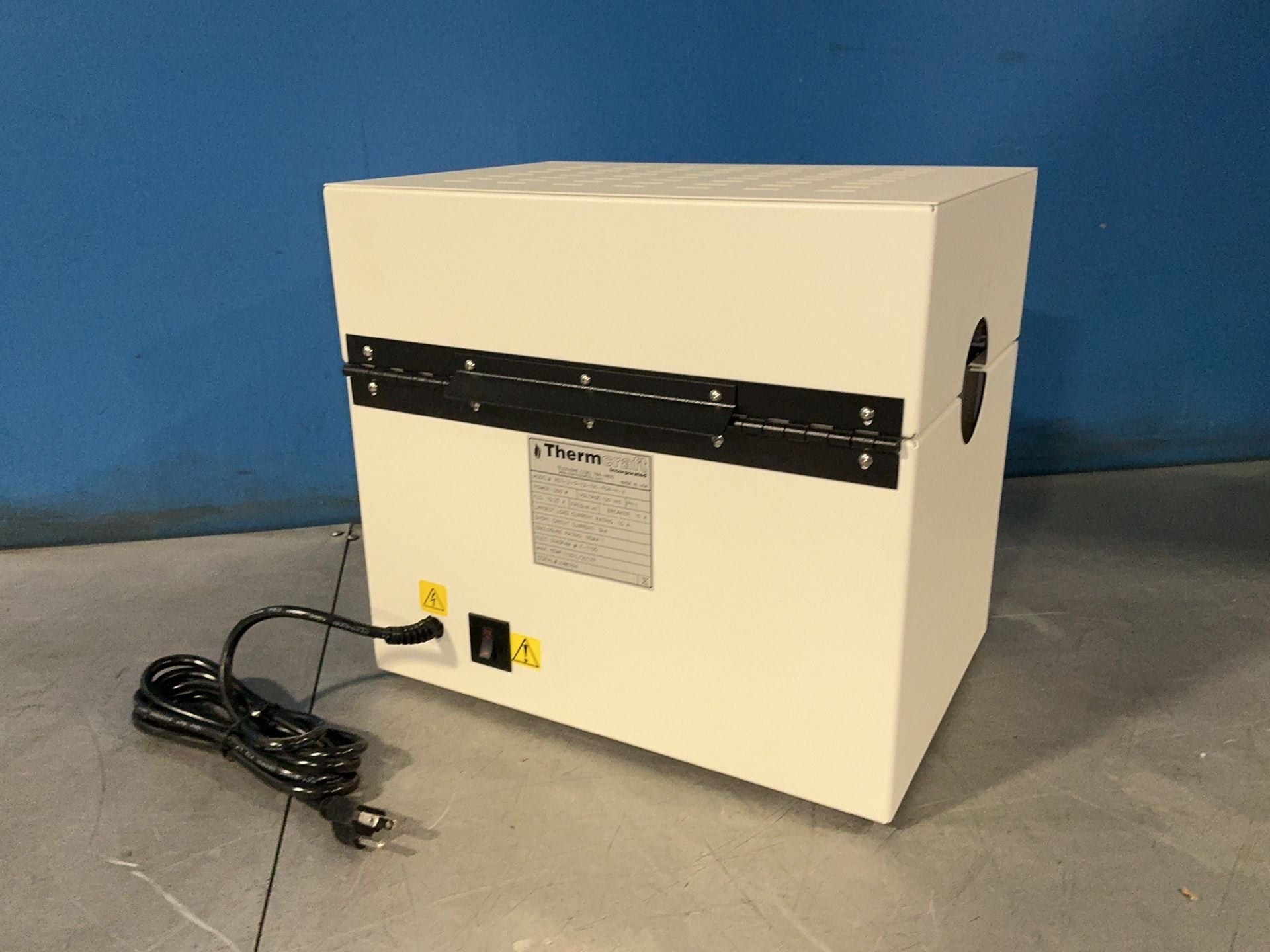 Thermcraft #XST-2-0-12-1V1-F04-H-X, tube furnace, 1200 width, 120 V. - Image 6