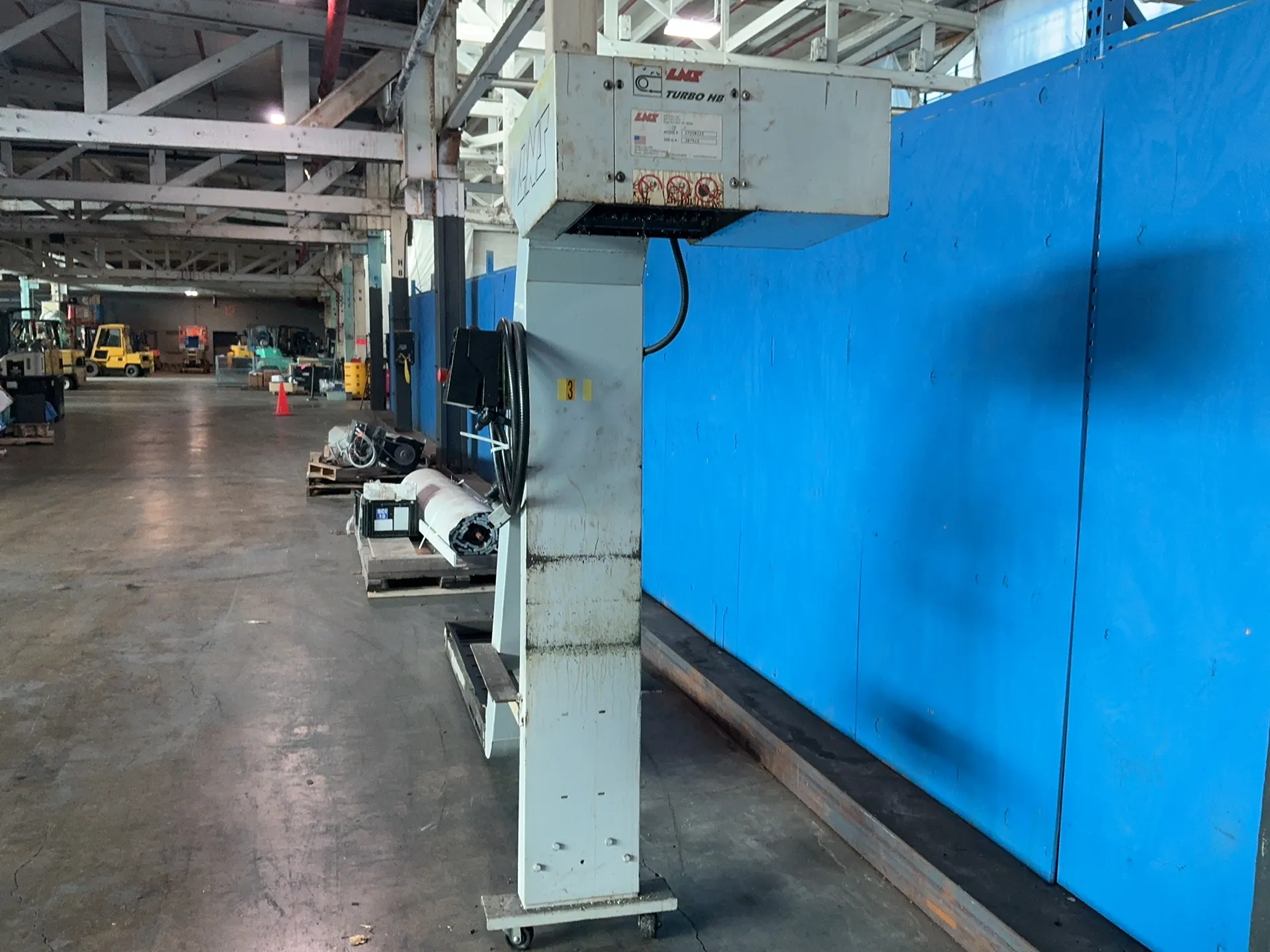 10" LNS #57508122, chip conveyor, 80" flat length, 73" chute rise, 151" overall length, 13" total flat width - Image 4