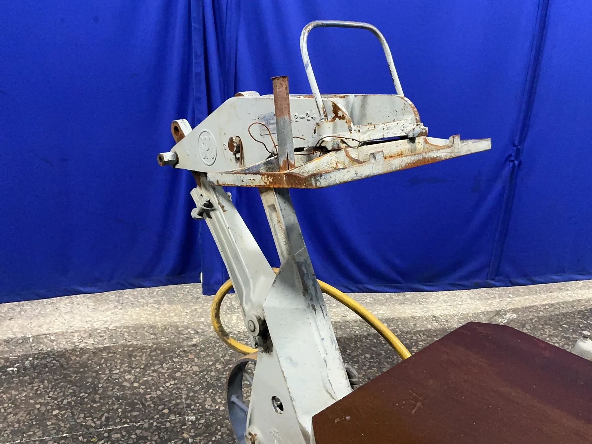 SPO #113, squeeze molding machine, 20" x 26" - Image 5