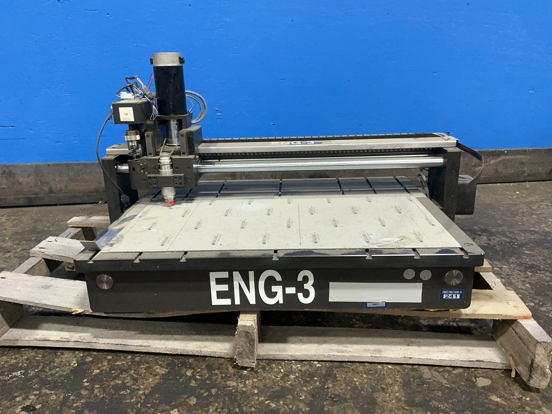 Quality One Engravers #QUEST-1224, engraver, 20" x 26", 10 A, 110 V. - Image 2