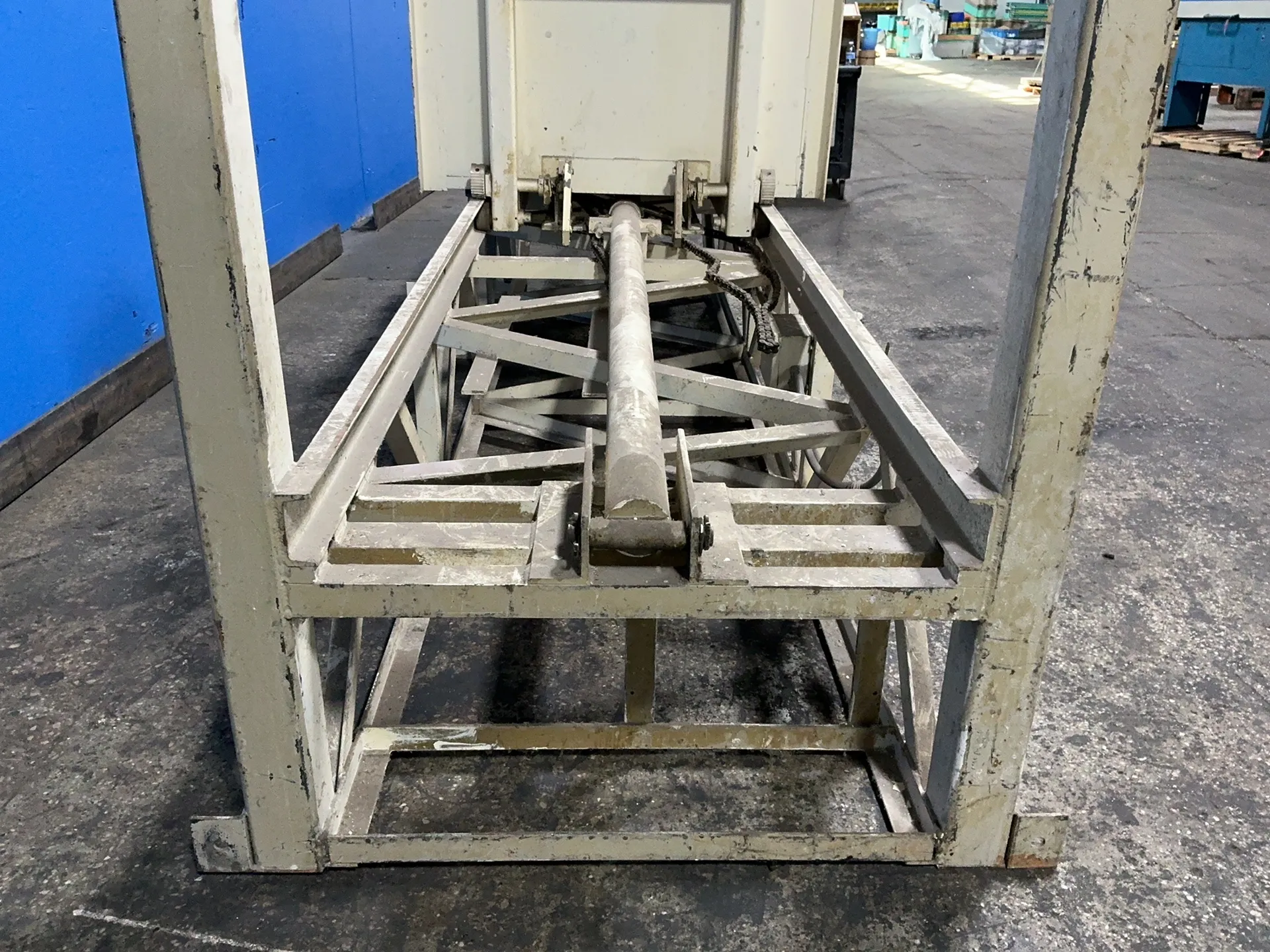 Southworth, shuttle, 72" x 48" x 48" platform - Image 5