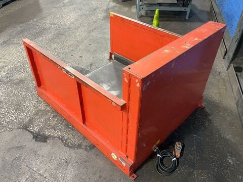Drive-On Pallet Lift, 48" x 44" platform, w/ control pendant - Image 6