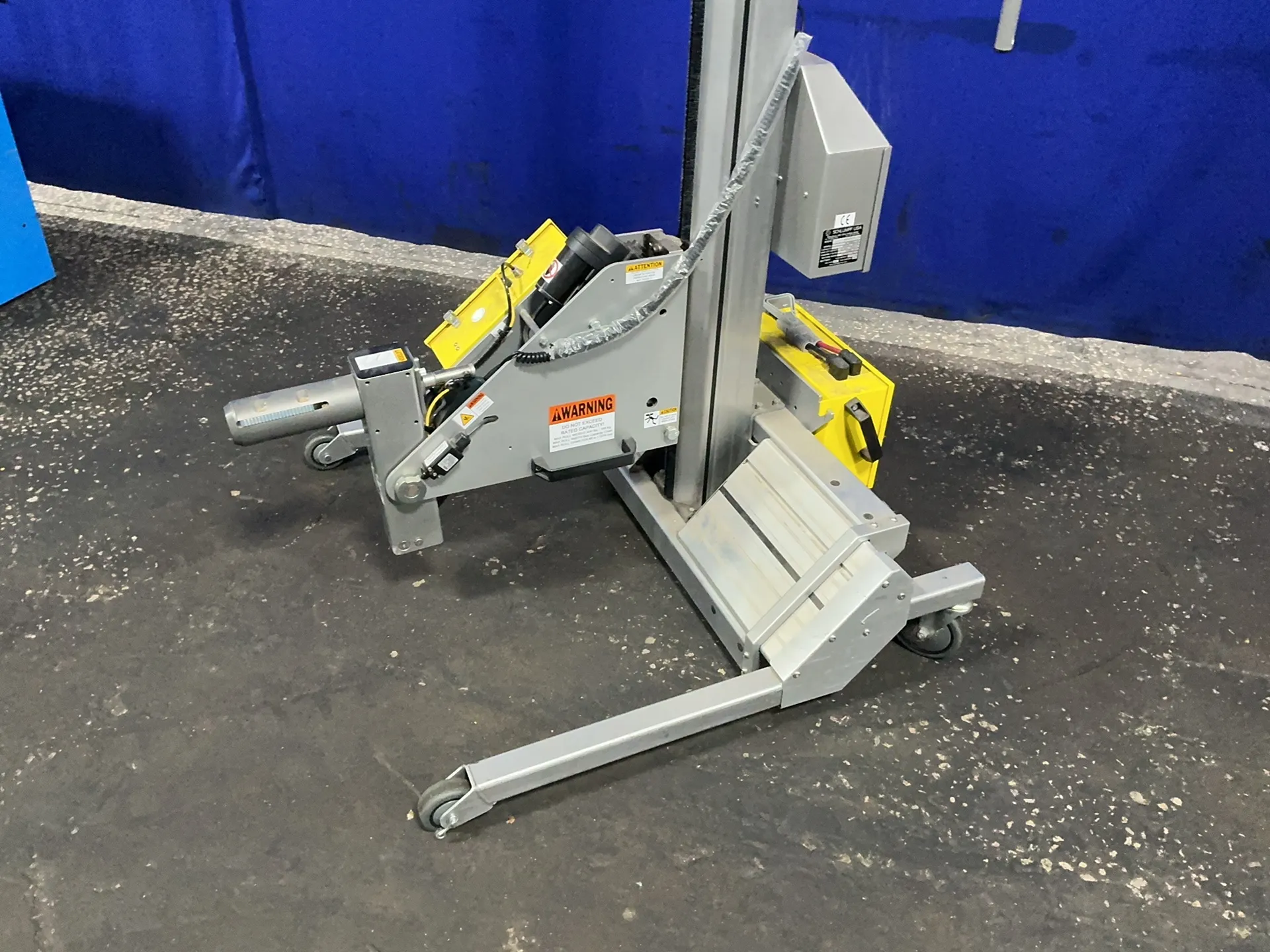 400 lb. Schlumpf #ERH-400-PT5, Roll Handler, 82.22" max lift height, 90 A, 24 V., 2019 - Image 2