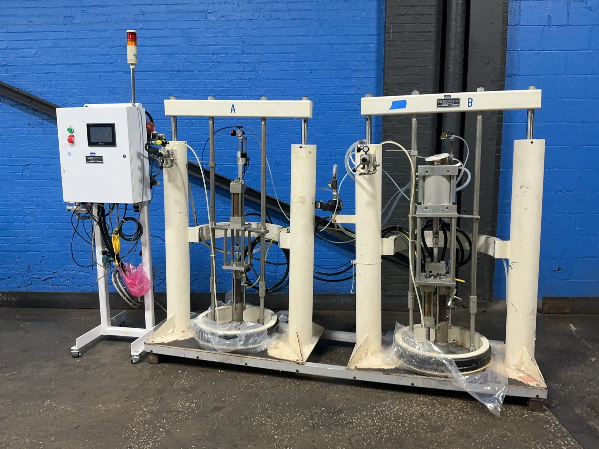 Fluid Automation #622-1A, Dispensing Unit, 21" capacity, Maple Systems controller - Image 1