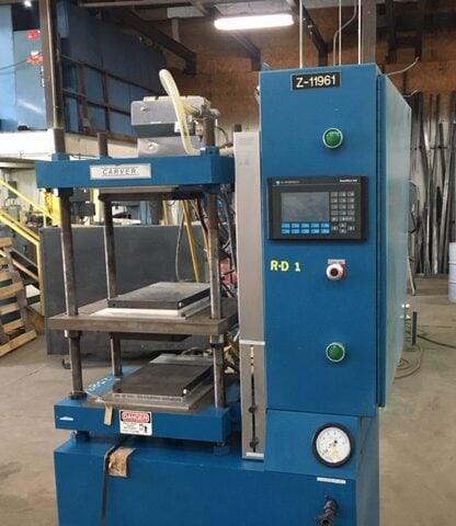 30 Ton, Carver/Wabash, 2 openings (6.5"-10" each), 6" stroke, 9" x9" elec.pltns, 2 HP, PLC, #2589 - Image 1