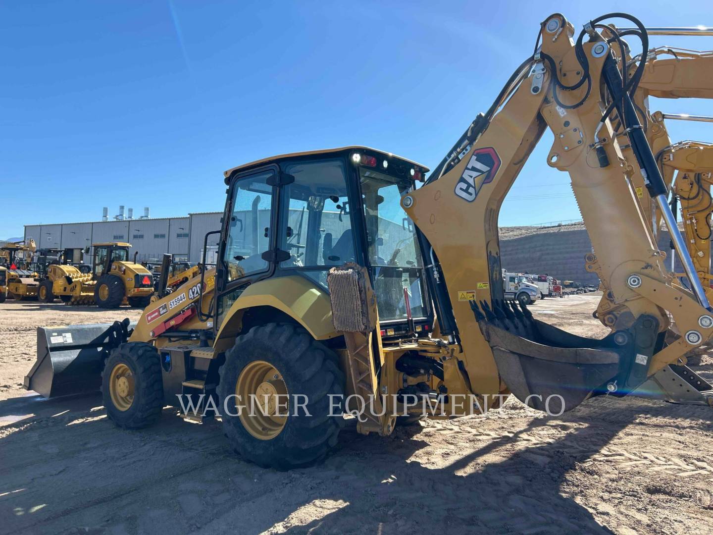 Cat 420, Backhoe Loader, 1012 hours, S/N: H8T05150, 2024 - Image 4