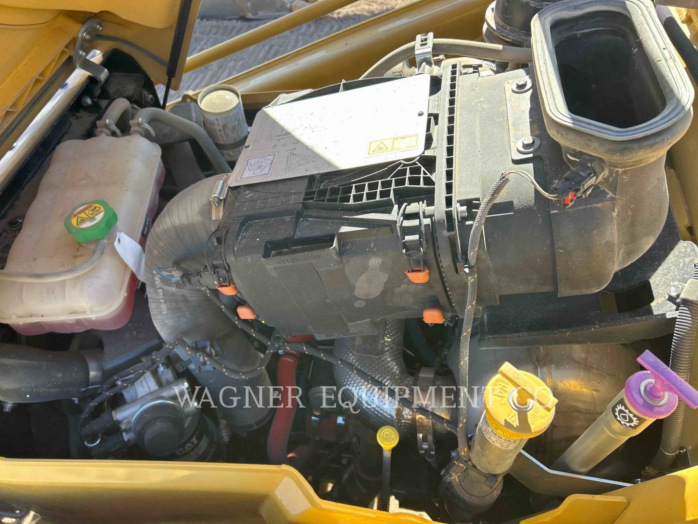 Cat 420, Backhoe Loader, 1012 hours, S/N: H8T05150, 2024 - Image 7