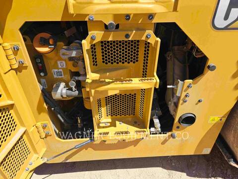 Caterpillar CB15, Compactor, 1055 hours, S/N: M9401164, 2024 - Image 8