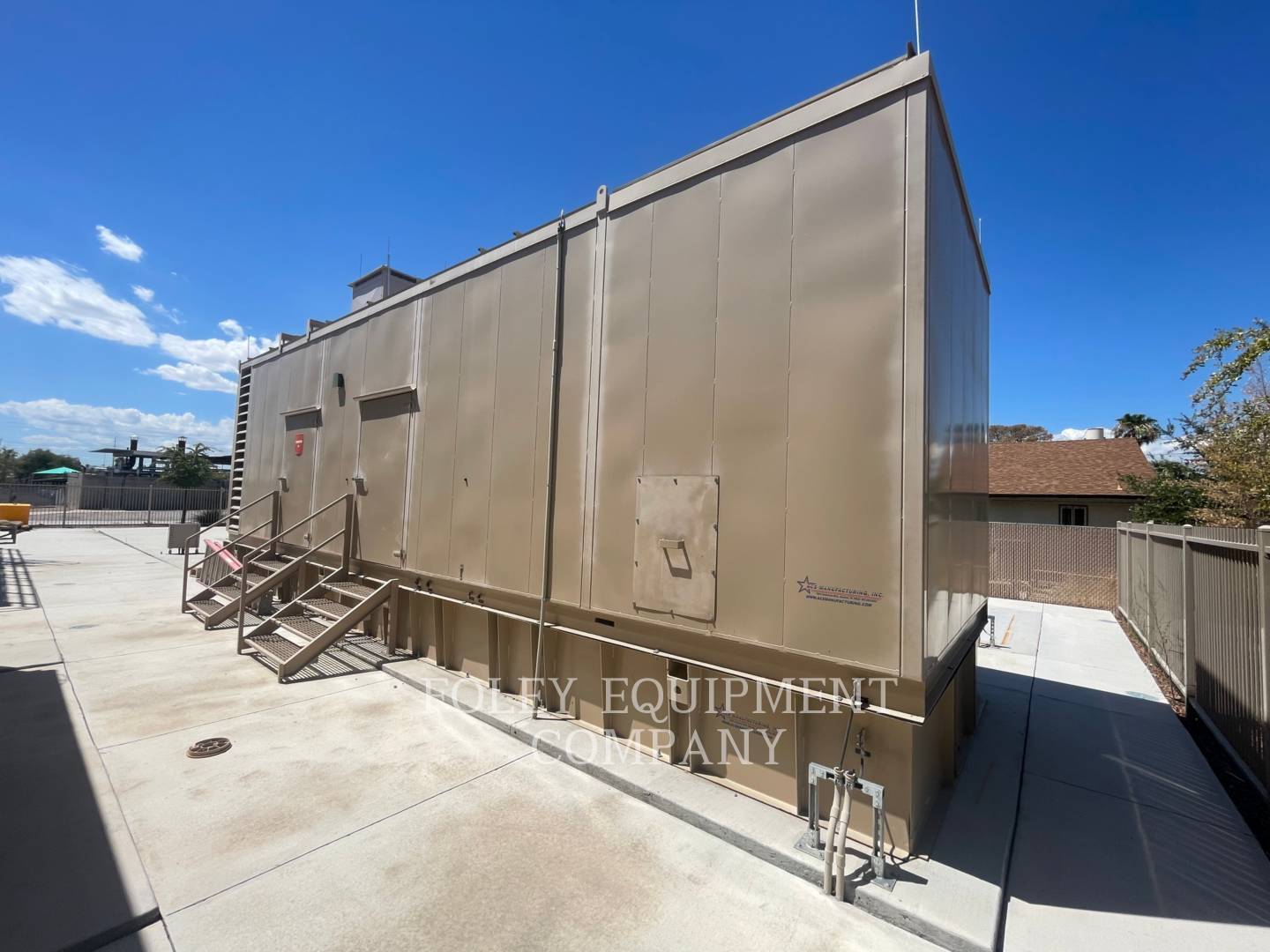2000 KW Caterpillar #3516C, diesel generator set, standby, 12,470 Volts, 300 hours, Tier 2, ACS enclosure - Image 2