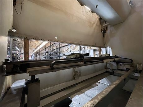 247 Ton, LVD Salvagnini #PPEB-220/4270, hydraulic press brake w/ KUKA KR 150 robot, 14' overall, 145.6" - Image 3