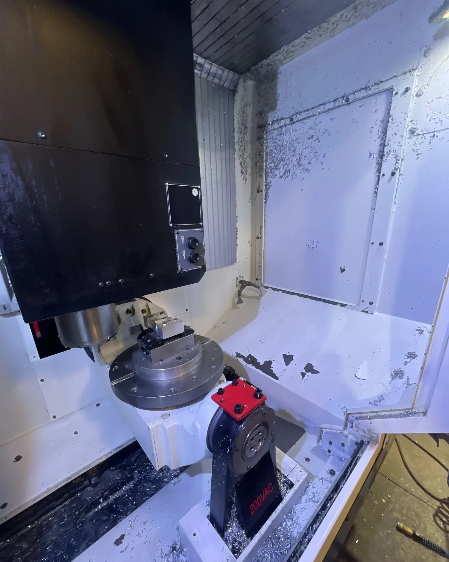 Mazak #VC-EZ16X, 5-Axis CNC Vertical Machining Center, 27.7" X, 16.1" Y, 16.1" Z, 12000 RPM, 30 automatic - Image 4