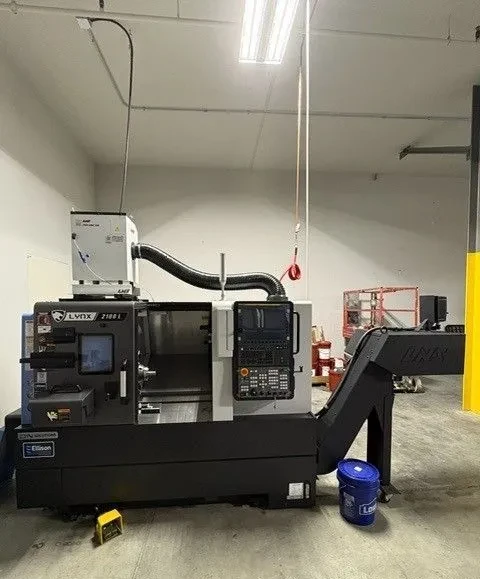 Daewoo Doosan #Lynx-2100L, CNC Lathe, 21.6" machining length, 22" centers, 13.78" turning diameter, 20 HP - Image 1